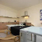 Mariposa Apartament *